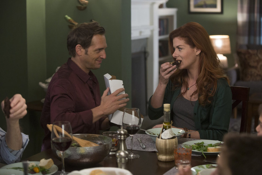 Still of Debra Messing and Josh Lucas in The Mysteries of Laura (2014)