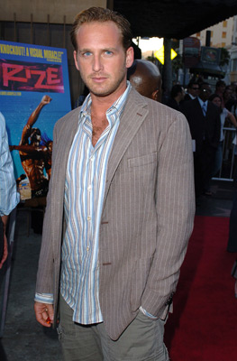 Josh Lucas at event of Rize (2005)