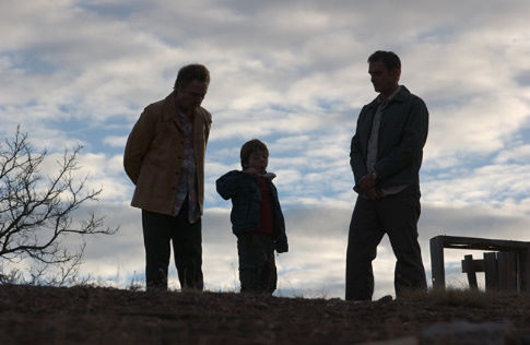 Still of Christopher Walken, Josh Lucas and Jonah Bobo in Around the Bend (2004)