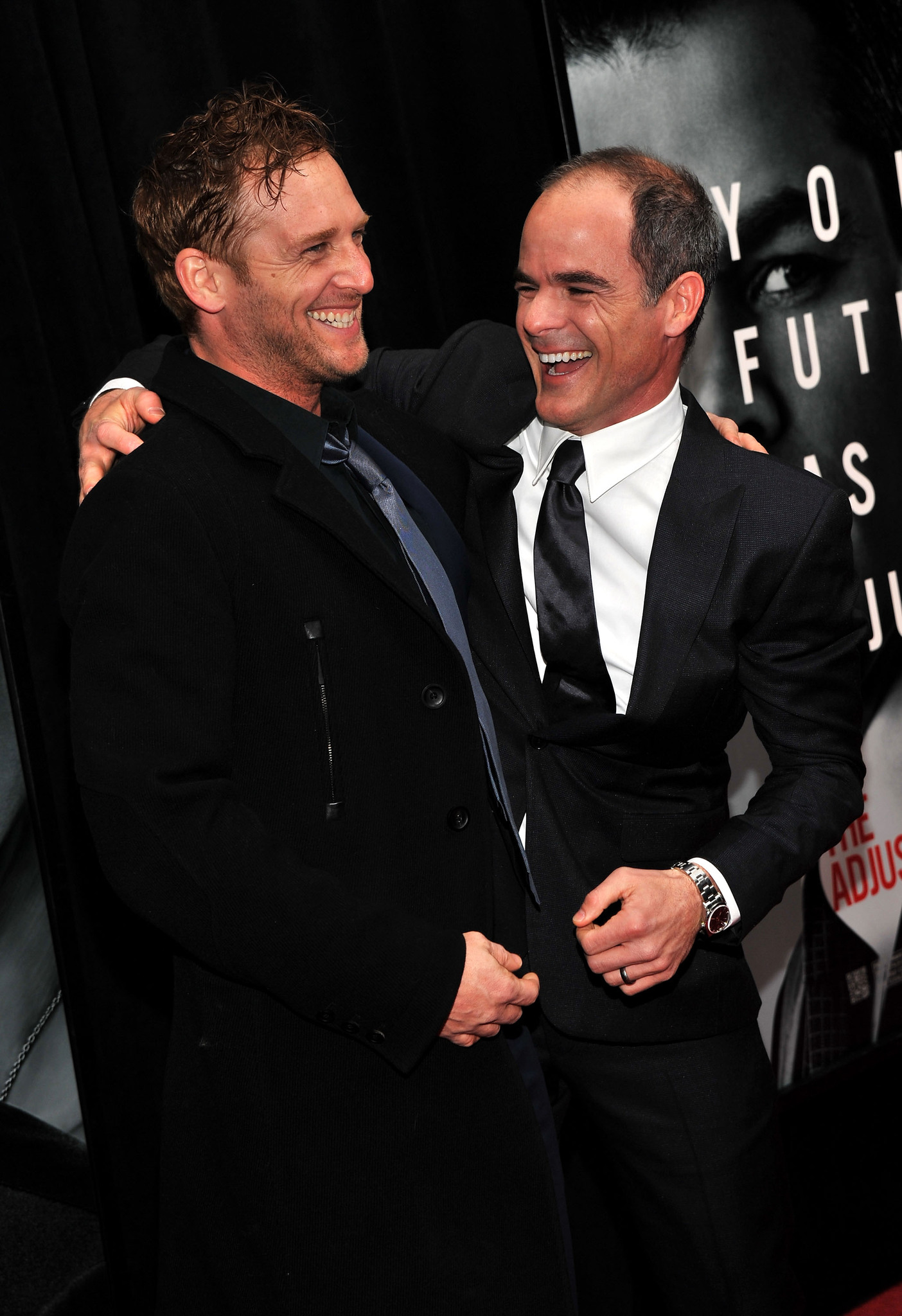 Michael Kelly and Josh Lucas at event of Likimo ekspertai (2011)