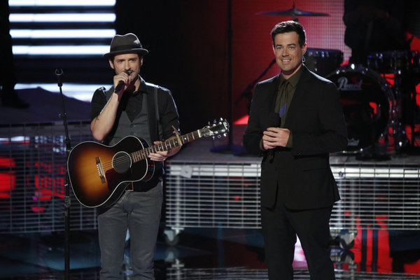 Still of Carson Daly and Tony Lucca in The Voice (2011)
