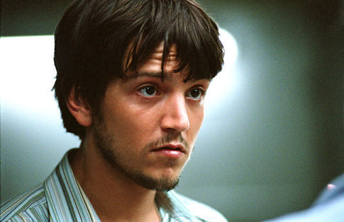 Still of Diego Luna in Criminal (2004)