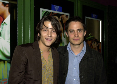 Gael García Bernal and Diego Luna at event of Y tu mamá también (2001)