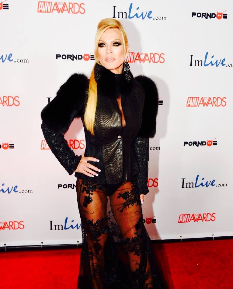 Amber Lynn on the RED Carpet at the AVN Awards 2015 Presenting 'Movie of Year