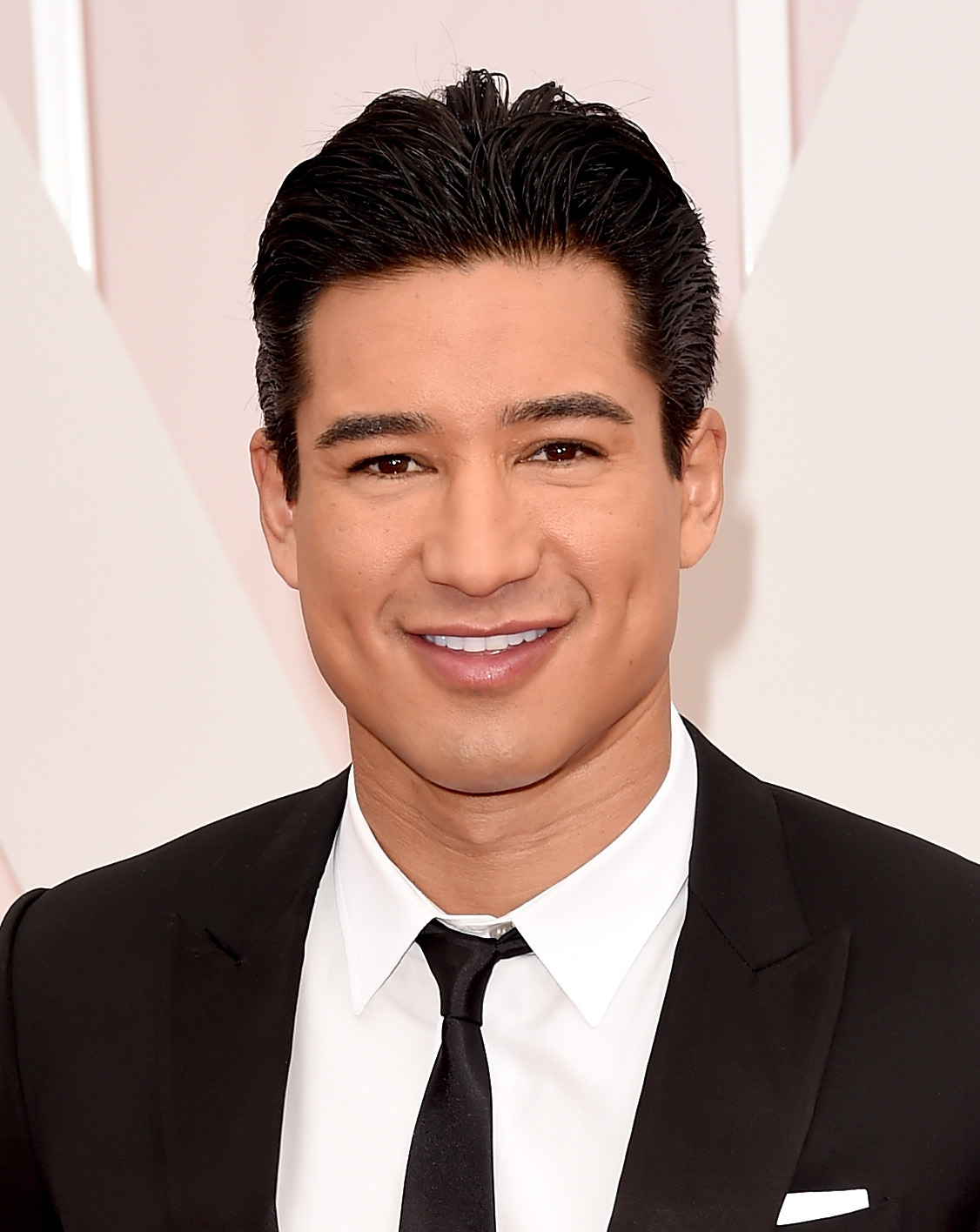 Mario Lopez at event of The Oscars (2015)
