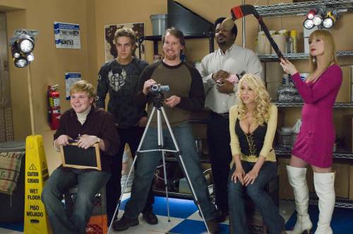 Still of Traci Lords, Ricky Mabe, Jason Mewes, Craig Robinson and Katie Morgan in Zack and Miri Make a Porno (2008)