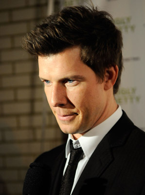 Eric Mabius at event of Ugly Betty (2006)