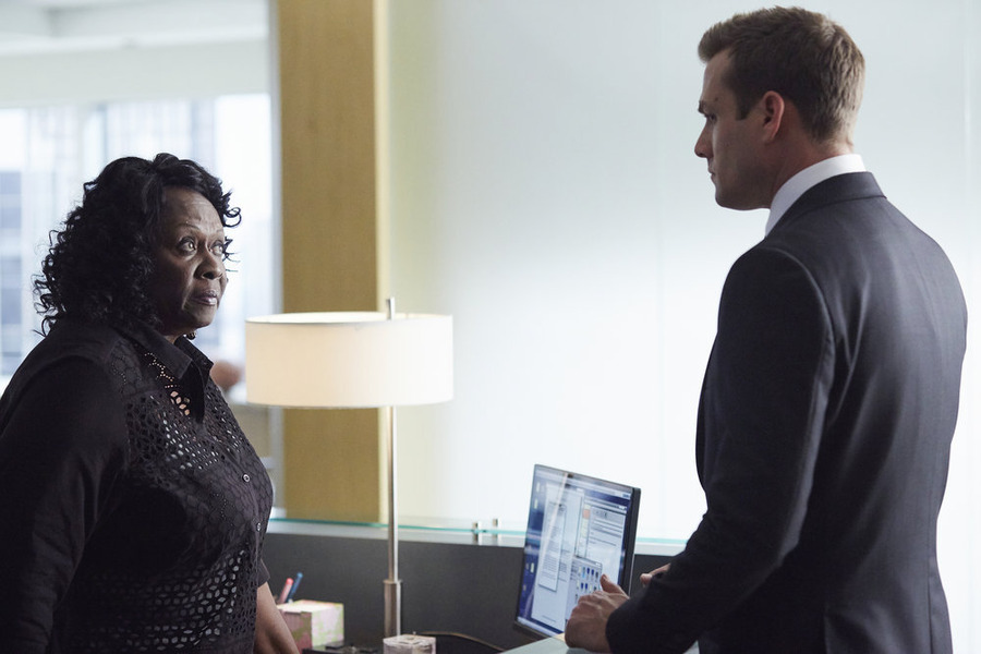 Still of Gabriel Macht and Aloma Wright in Suits (2011)