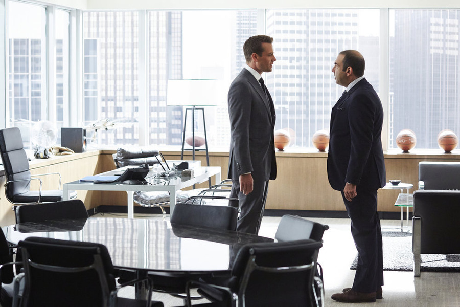 Still of Rick Hoffman and Gabriel Macht in Suits (2011)