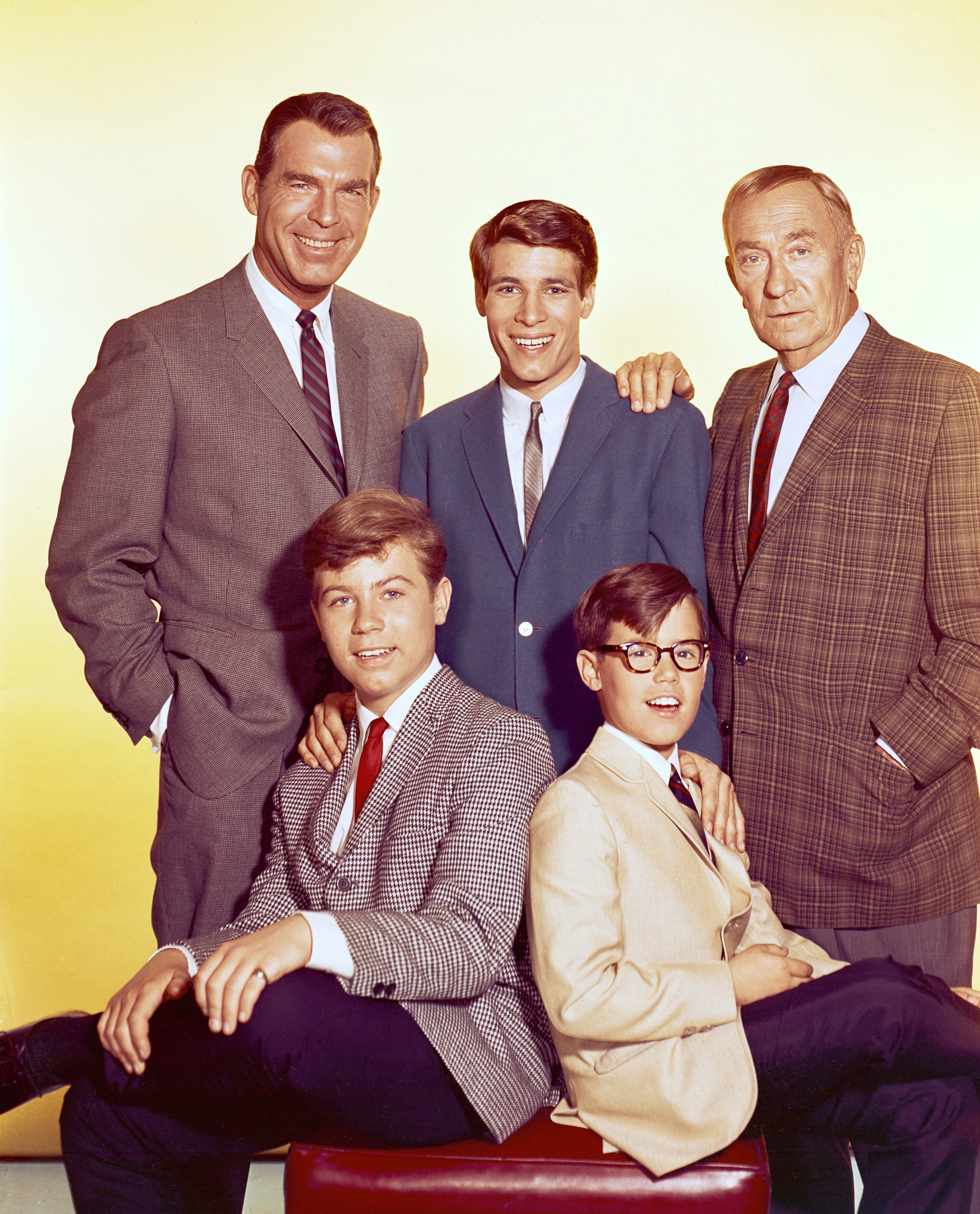 Still of William Demarest, Don Grady, Barry Livingston, Stanley Livingston and Fred MacMurray in My Three Sons (1960)