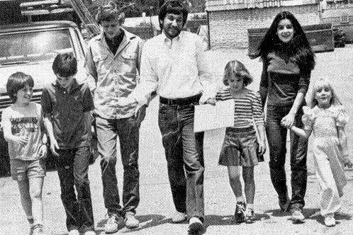 Steven Spielberg with the children from 'E.T.' and 'Poltergeist'