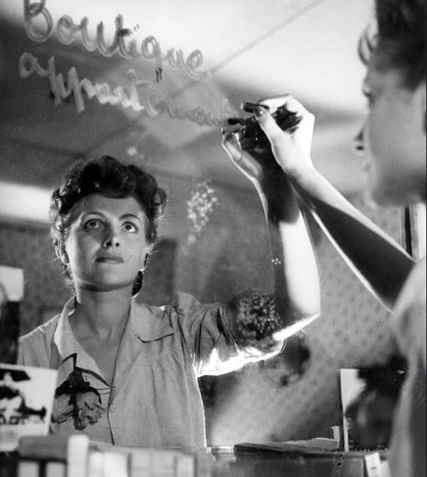 Still of Claire Mafféi in Antoine et Antoinette (1947)