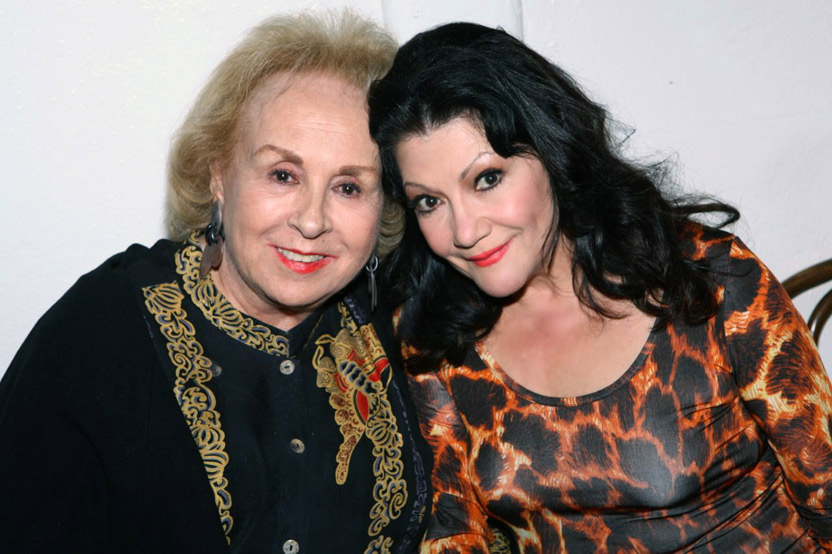 Irina with best friend Doris Roberts at the opening of her one-woman musical theater show 