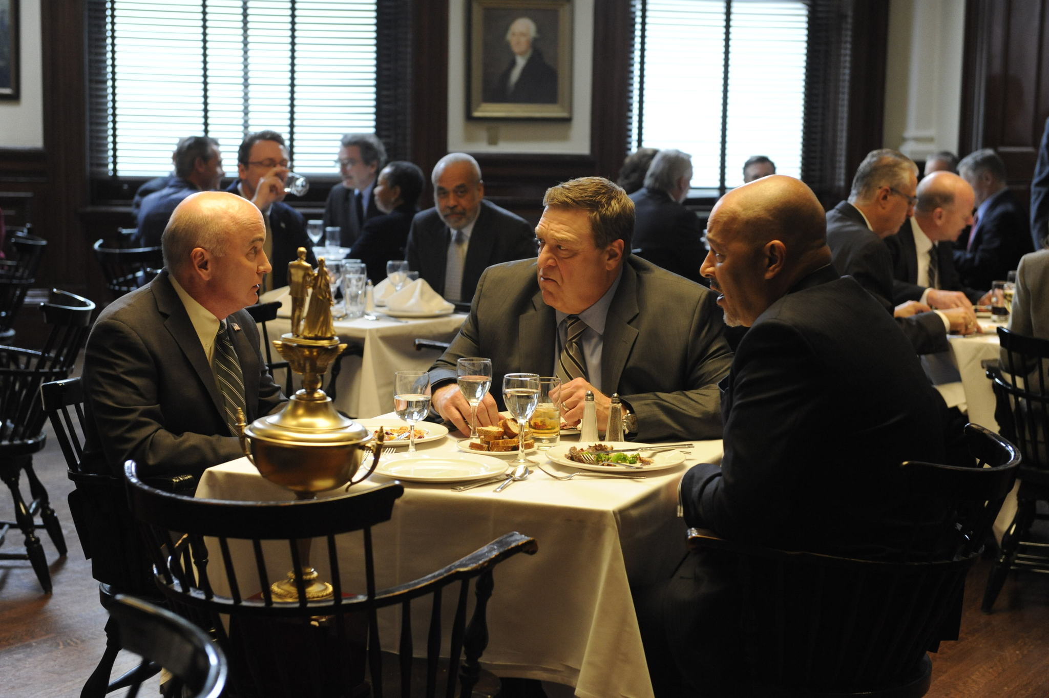 Still of John Goodman, Clark Johnson and Matt Malloy in Alpha House: Pilot (2013)