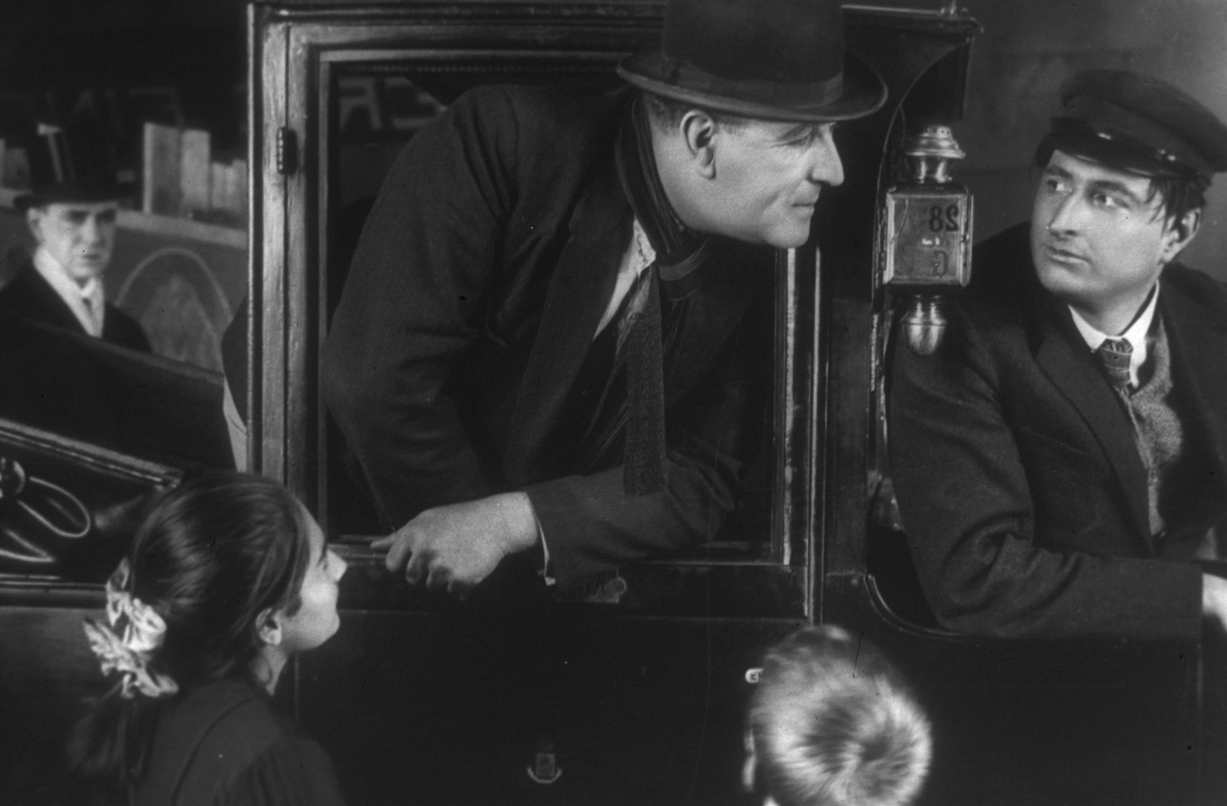 Still of Pierre Champagne, Henri Debain and Lucien Mancini in Marquitta (1927)