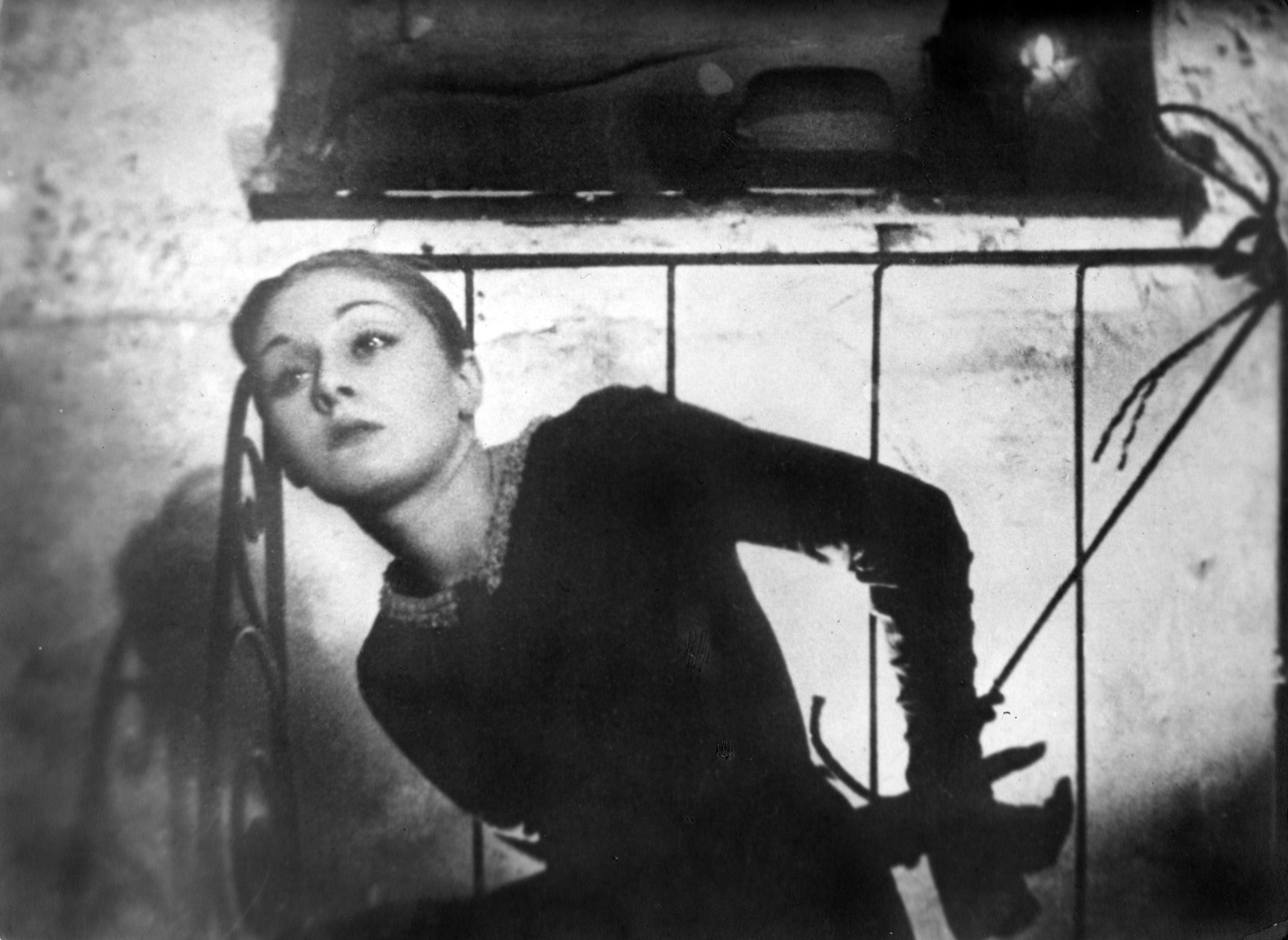 Still of Rena Mandel in Vampyr (1932)