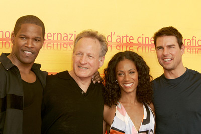 Tom Cruise, Michael Mann, Jada Pinkett Smith and Jamie Foxx at event of Nakties ikaitas (2004)