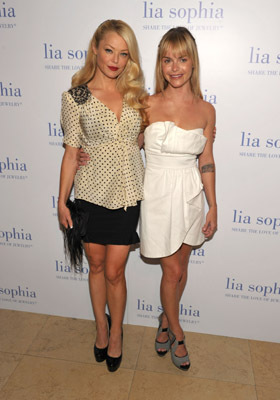 Charlotte Ross and Taryn Manning