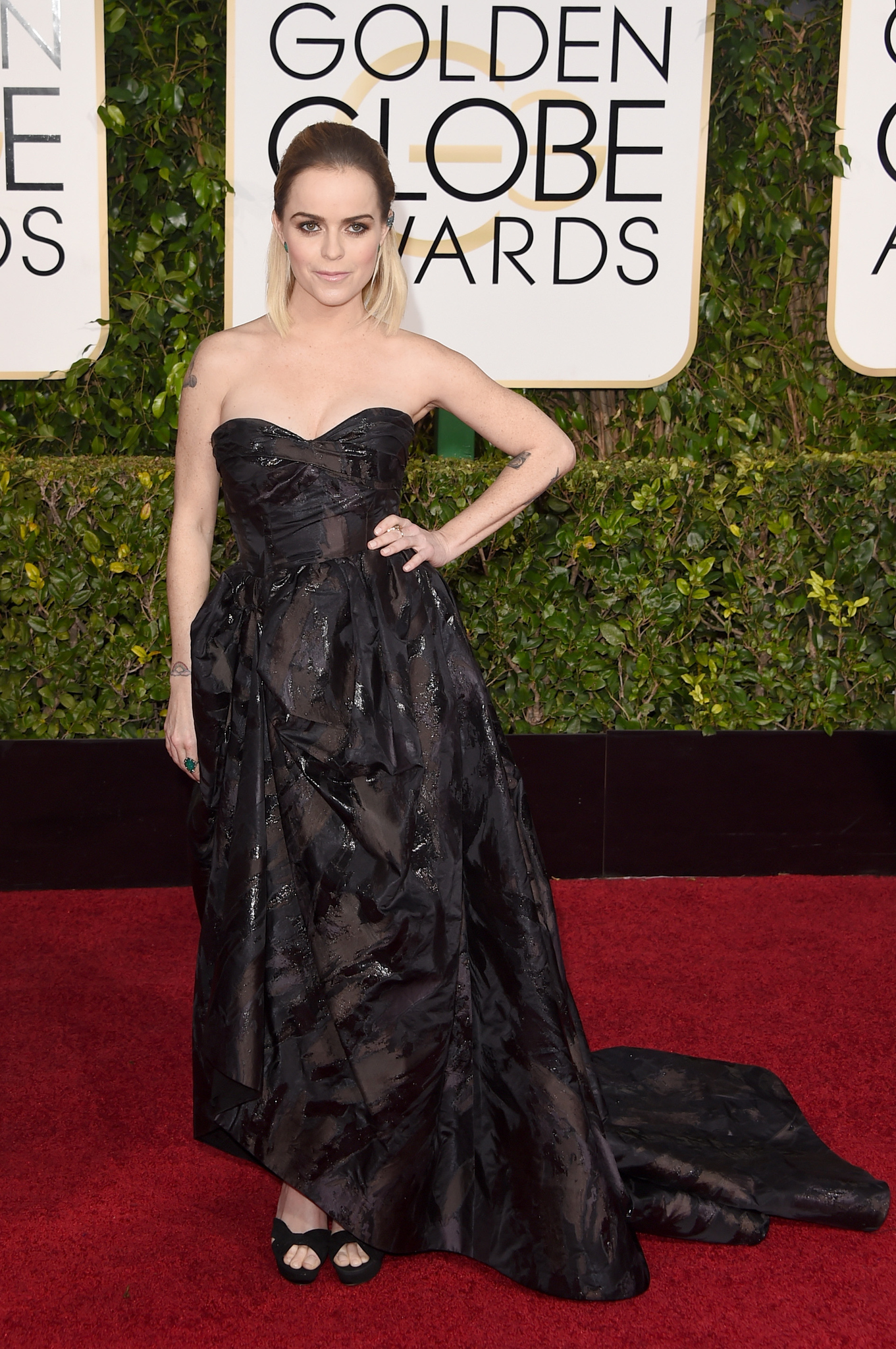 Taryn Manning at event of The 72nd Annual Golden Globe Awards (2015)