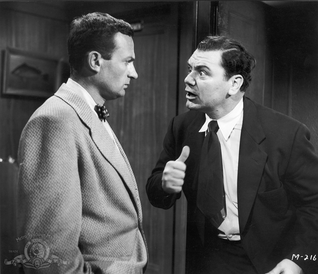 Still of Ernest Borgnine and Joe Mantell in Marty (1955)