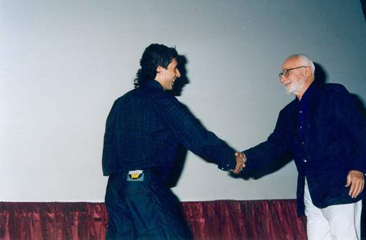 Davide Manuli and Mario Monicelli for the VELA d'ORO at the Bellaria Film Festival 1999.