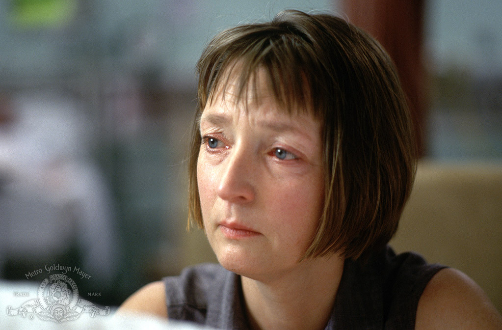 Still of Lesley Manville in All or Nothing (2002)