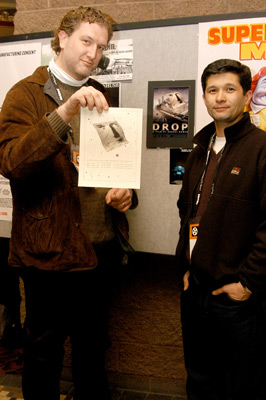 David Maquiling and Robert Mowen at event of Drop (2004)