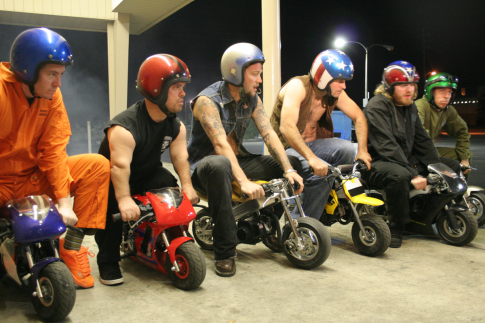 Still of Jason 'Wee Man' Acuña, Ryan Dunn and Bam Margera in Jackass Number Two (2006)