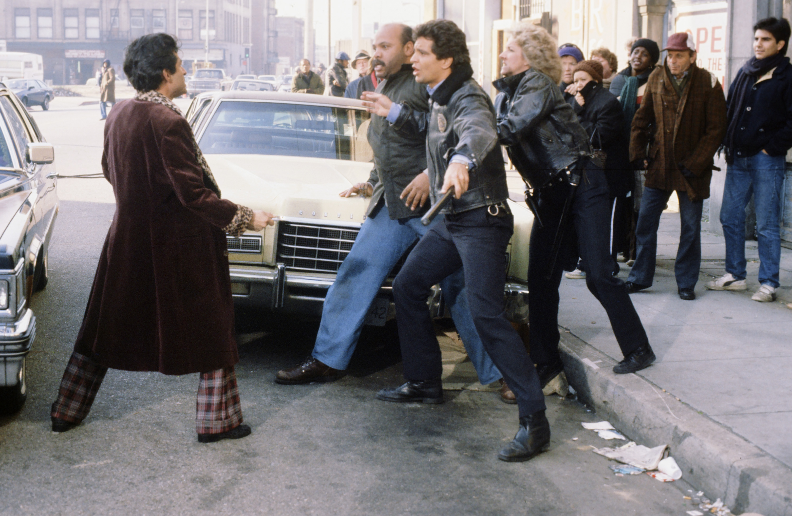 Still of James Avery, Mike Gomez, Ed Marinaro and Betty Thomas in Hill Street Blues (1981)