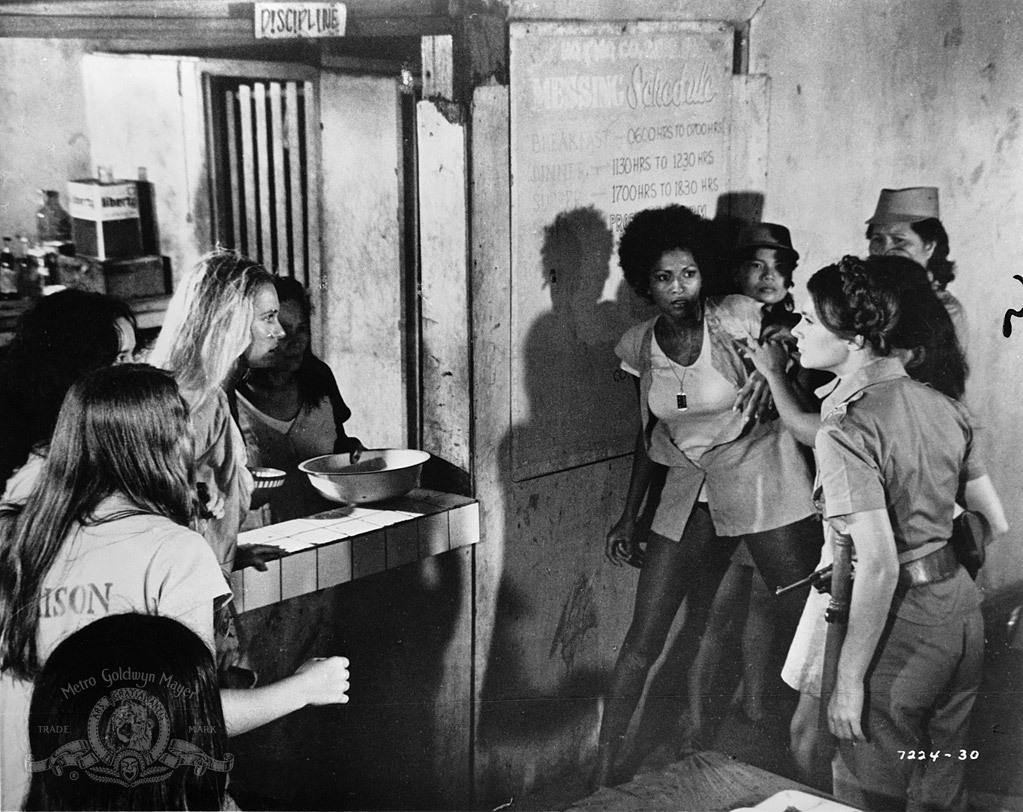 Still of Pam Grier and Margaret Markov in Black Mama White Mama (1973)