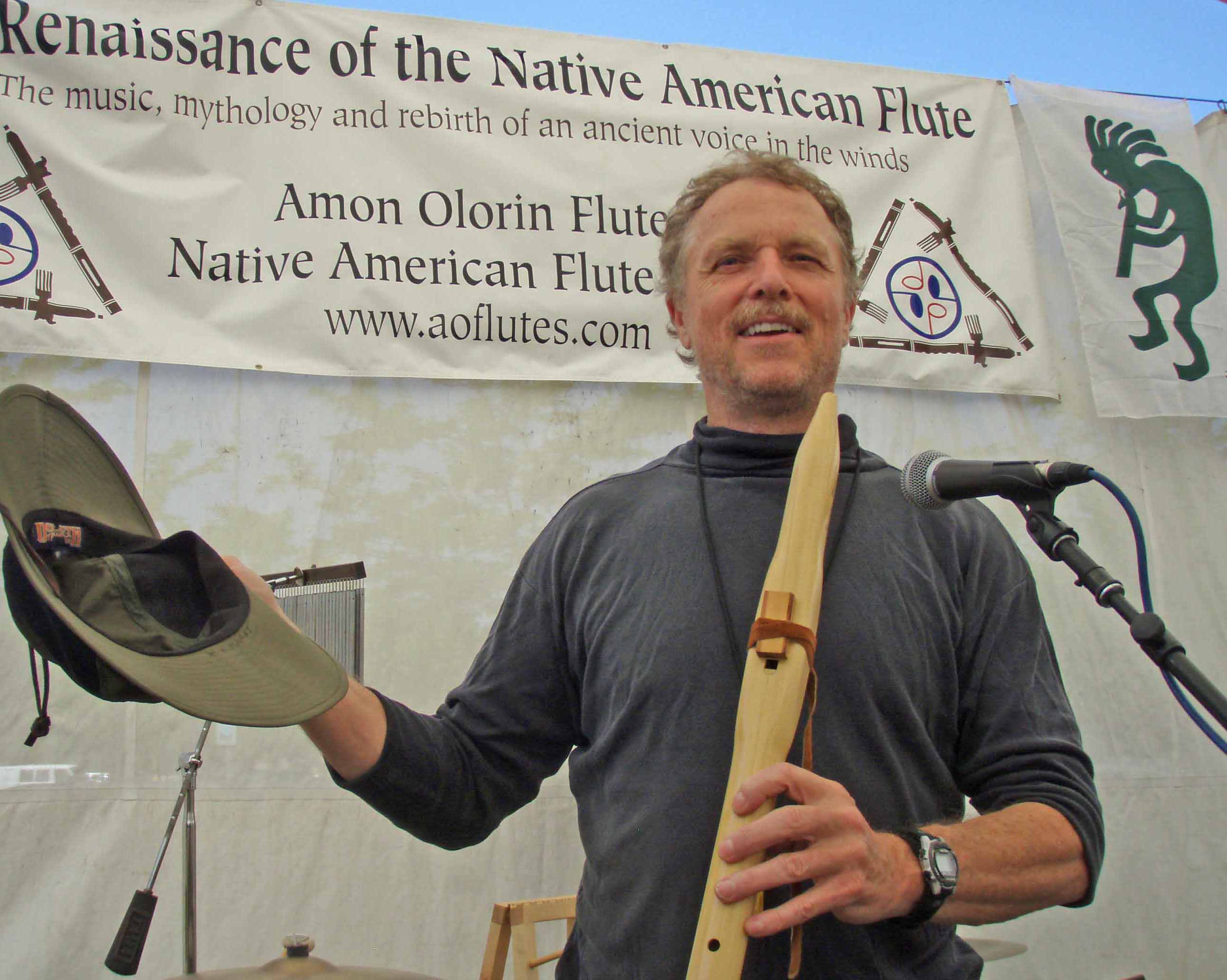 Saying thanks to audience after perfoming in Missoula, Montana