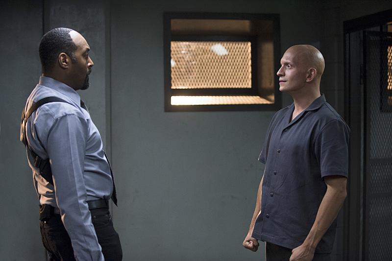 Still of Jesse L. Martin and Anthony Carrigan in The Flash (2014)