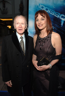 Red Buttons and Pamela Sue Martin at event of Poseidon (2006)