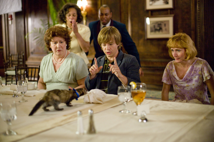 Still of Margo Martindale and Jason Earles in Hana Montana: filmas (2009)