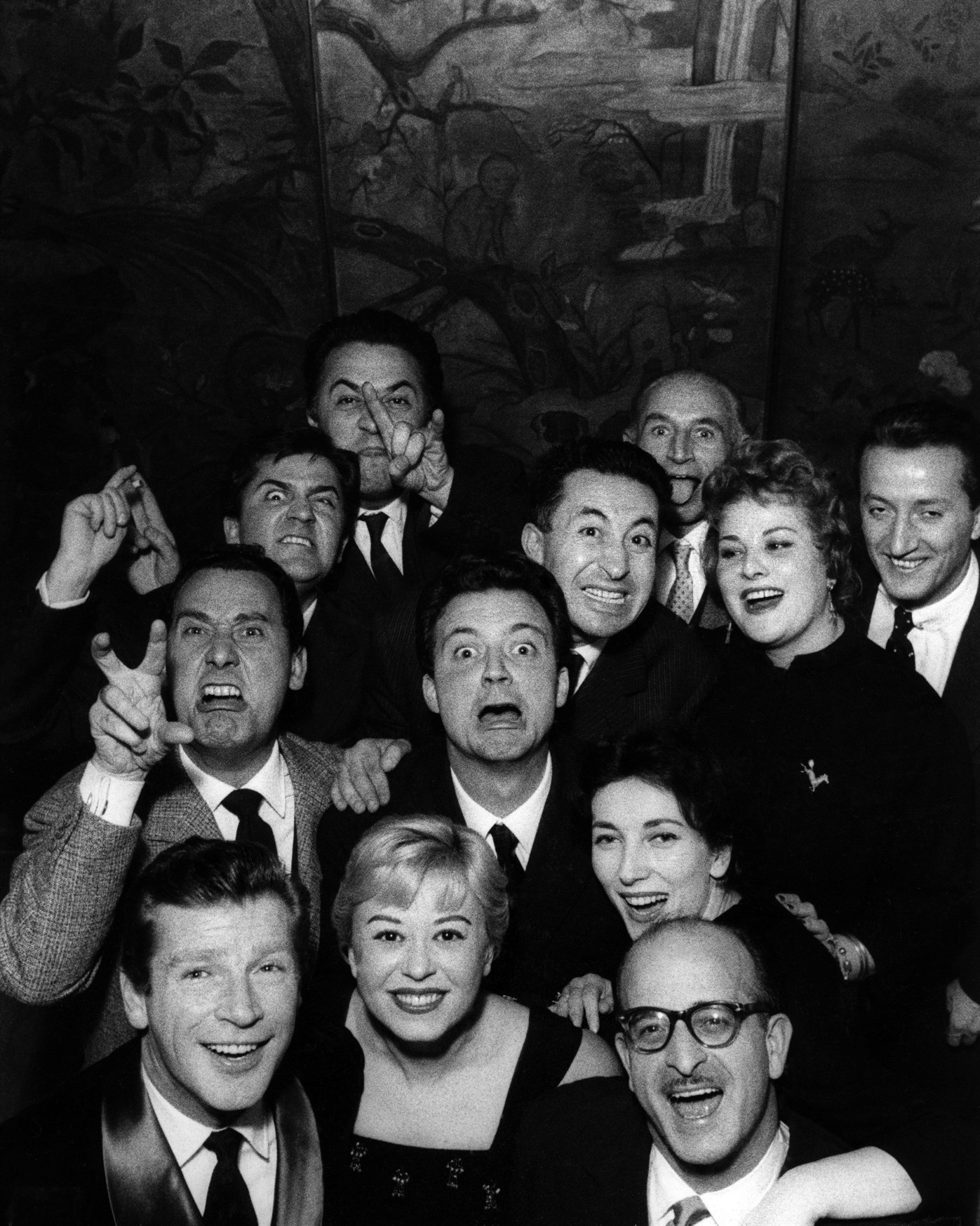 Federico Fellini, Aldo Tonti, Valentina Cortese, Franco Interlenghi, Franca Marzi, Giulietta Masina and Alberto Sordi