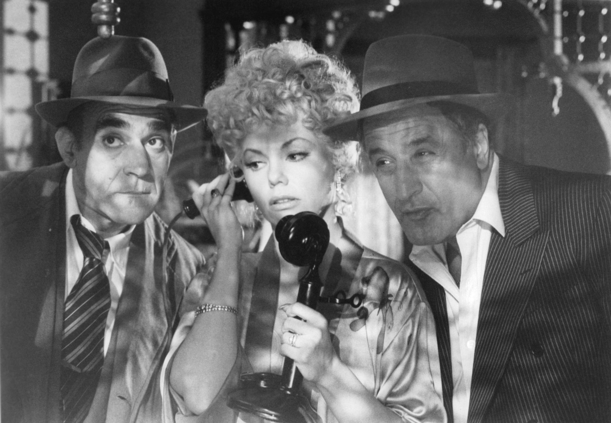 Still of Abe Vigoda, Marsha Mason and Vic Tayback in The Cheap Detective (1978)