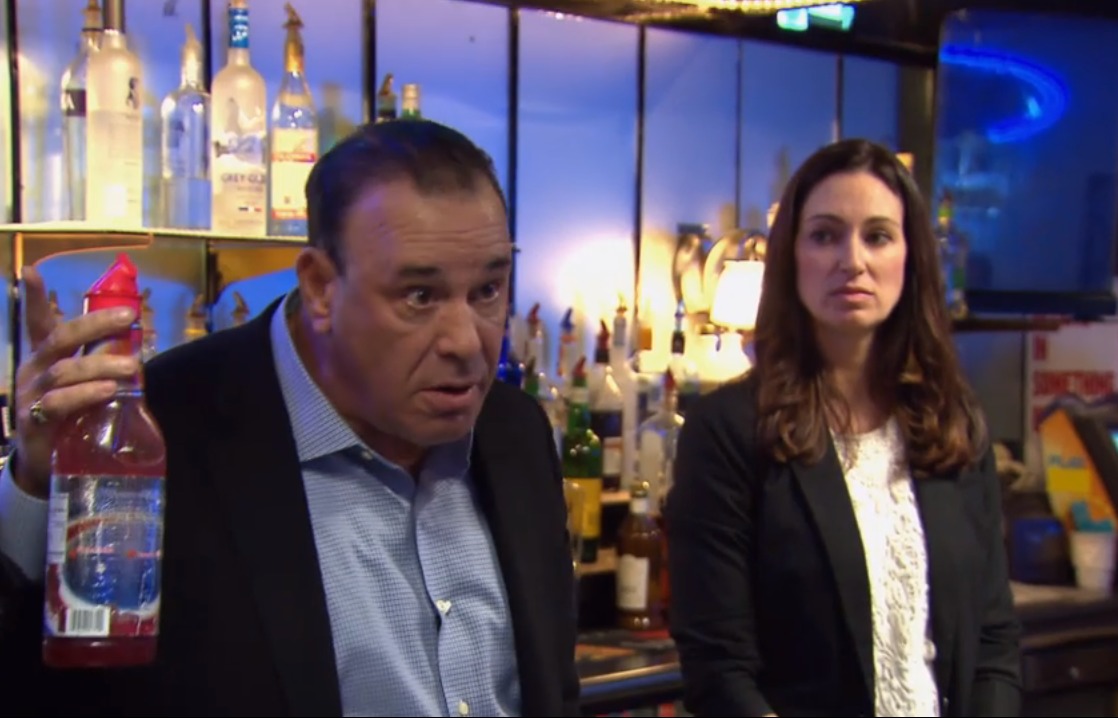 Jon Taffer with Mia Mastroianni in Bar Rescue, episode 