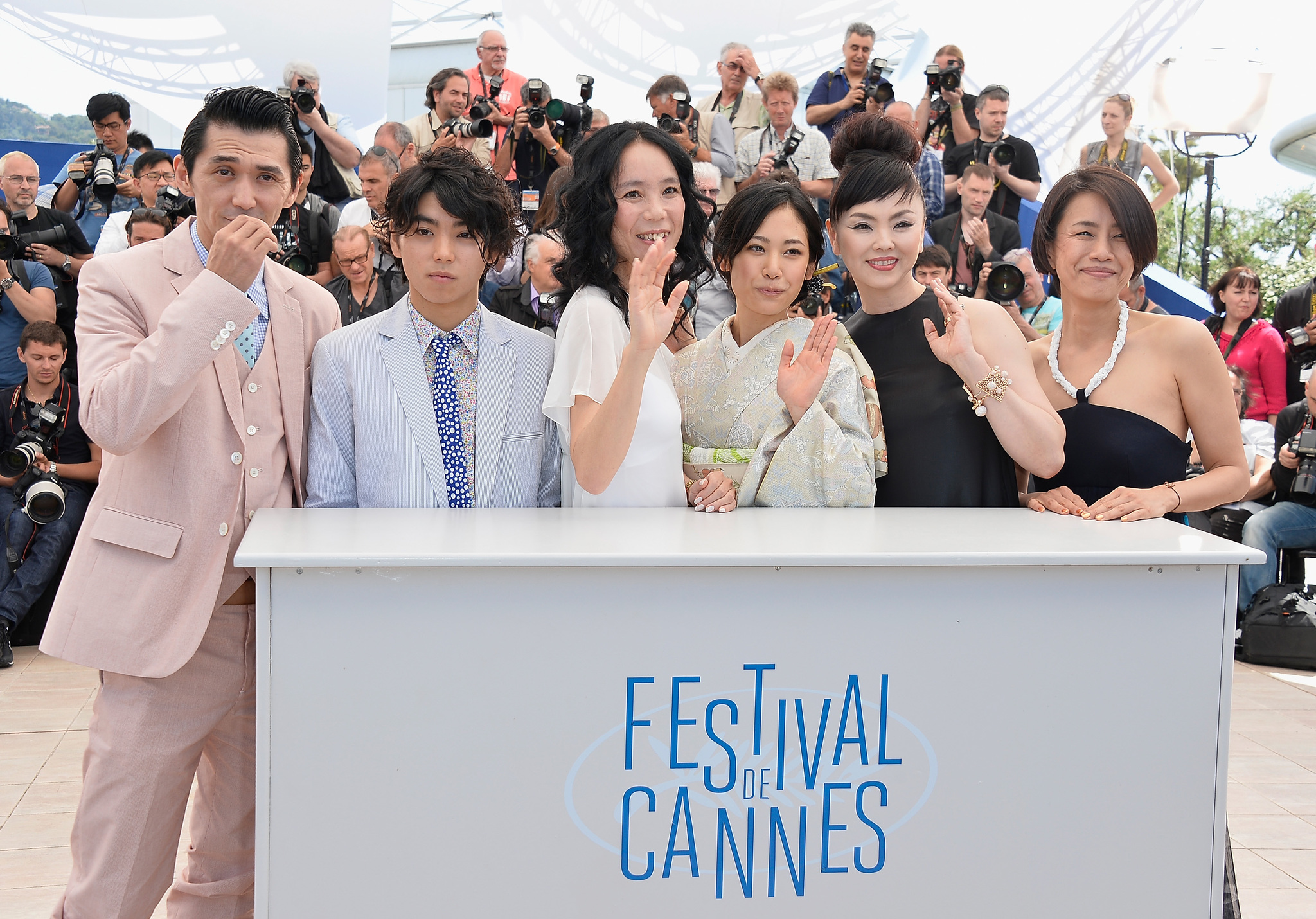 Naomi Kawase, Miyuki Matsuda, Jun Murakami, Makiko Watanabe, Jun Yoshinaga and Nijirô Murakami at event of Futatsume no mado (2014)