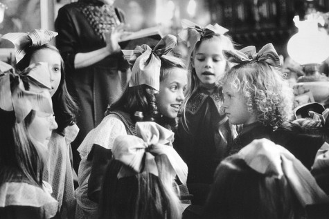 Still of Kaitlin Cullum and Liesel Matthews in A Little Princess (1995)