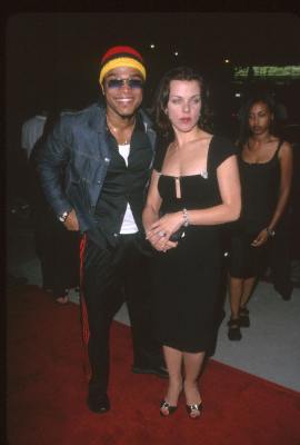 Debi Mazar and Maxwell at event of Eyes Wide Shut (1999)