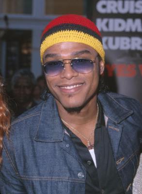 Maxwell at event of Eyes Wide Shut (1999)