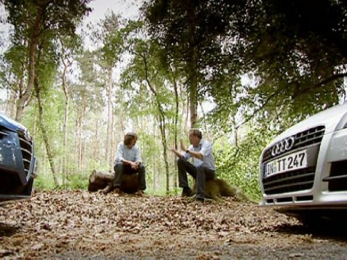 Still of Jeremy Clarkson and James May in Top Gear: Episode #9.1 (2007)