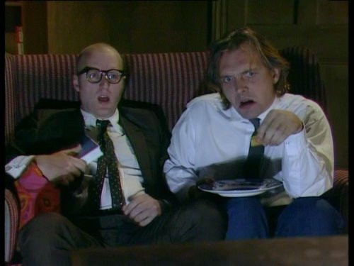 Still of Adrian Edmondson and Rik Mayall in Bottom (1991)