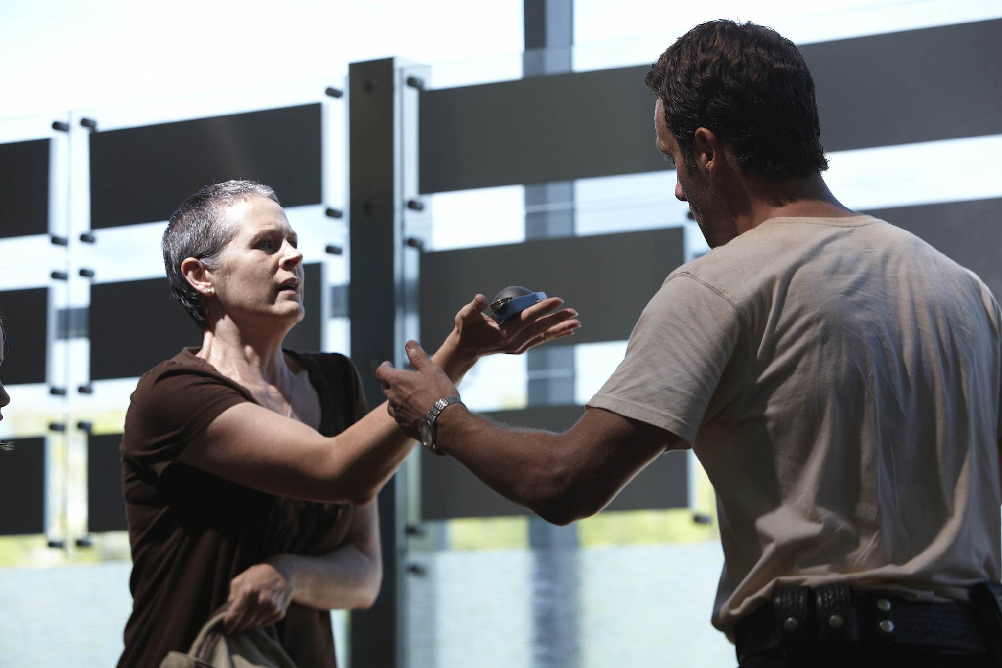 Still of Andrew Lincoln and Melissa McBride in Vaiksciojantys negyveliai (2010)