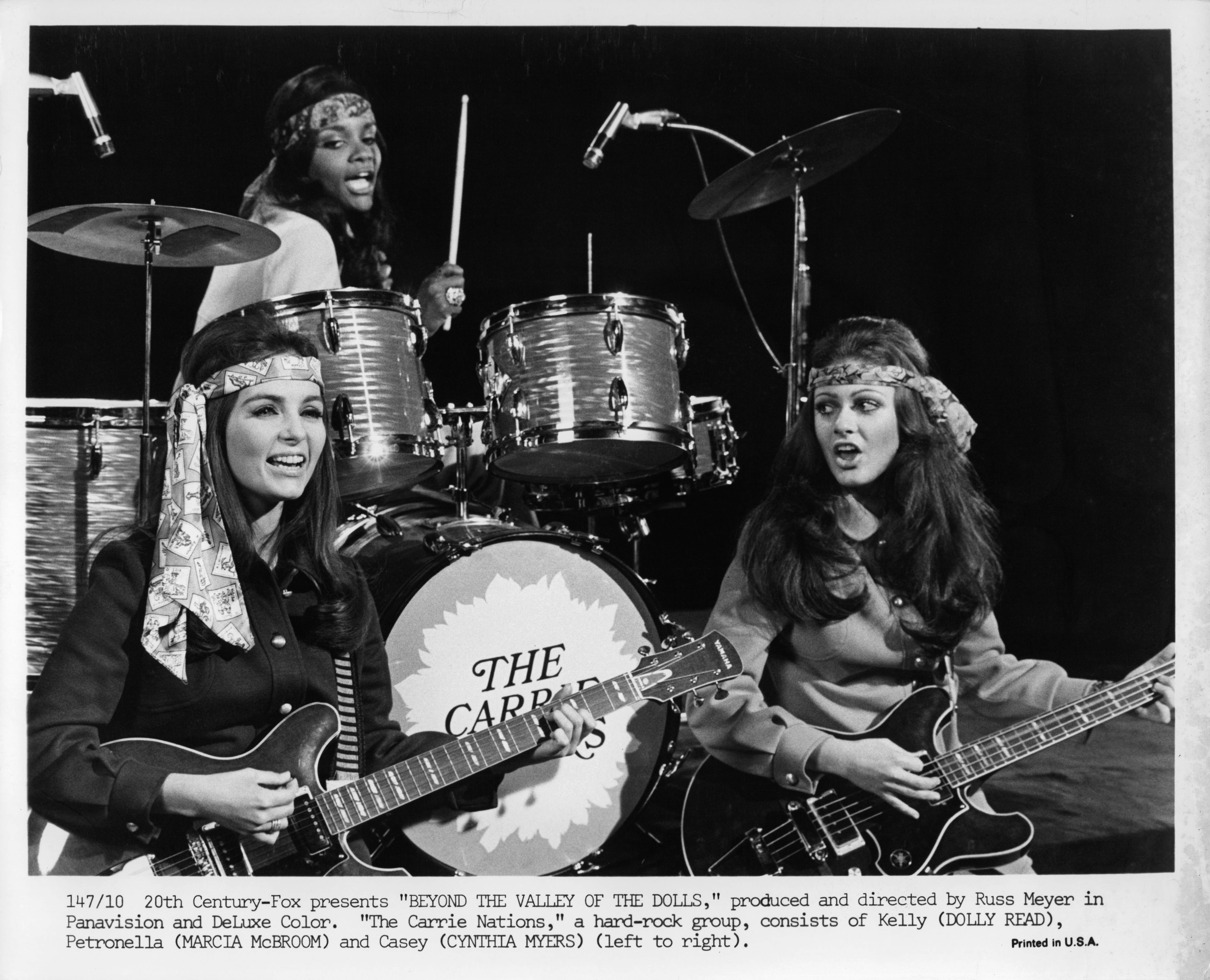 Still of Marcia McBroom, Cynthia Myers and Dolly Read in Beyond the Valley of the Dolls (1970)