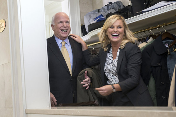 Still of John McCain and Amy Poehler in Parks and Recreation (2009)