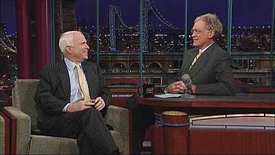 Still of David Letterman and John McCain in Late Show with David Letterman (1993)
