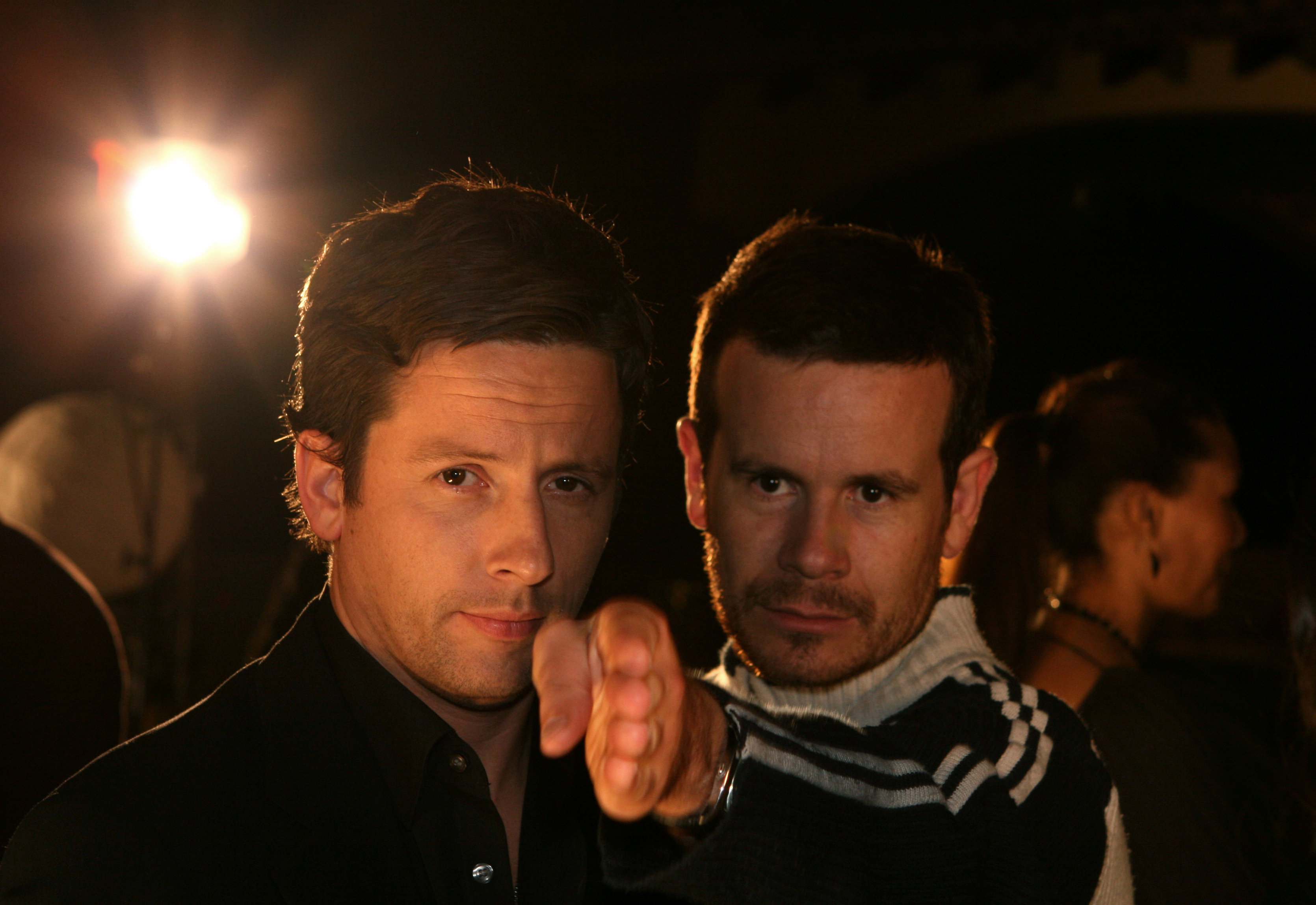 Ross McCall and Alex Ranarivelo in Knuckle Draggers (2009)
