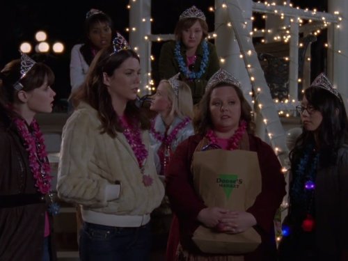 Still of Alexis Bledel, Lauren Graham, Melissa McCarthy and Susane Lee in Gilmore Girls (2000)