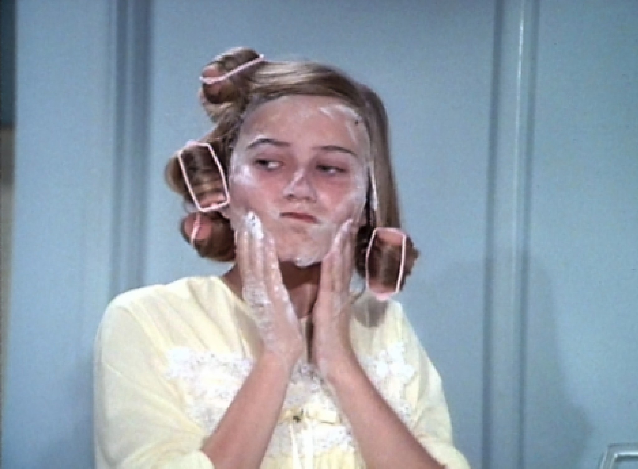Still of Maureen McCormick in The Brady Bunch (1969)